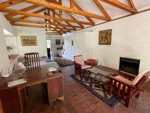Weaver Cottages 哈拉雷 外观 照片