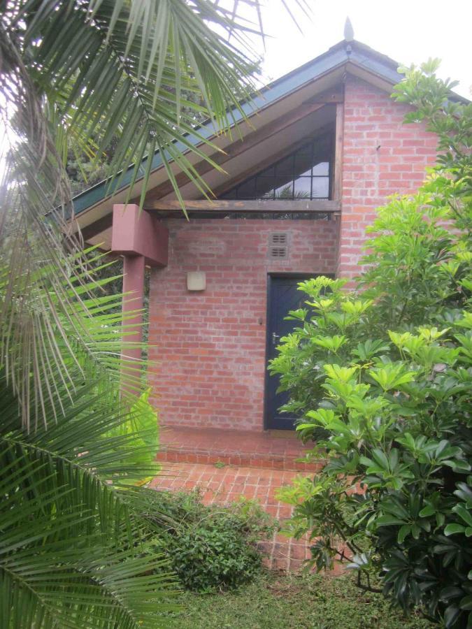 Weaver Cottages 哈拉雷 外观 照片