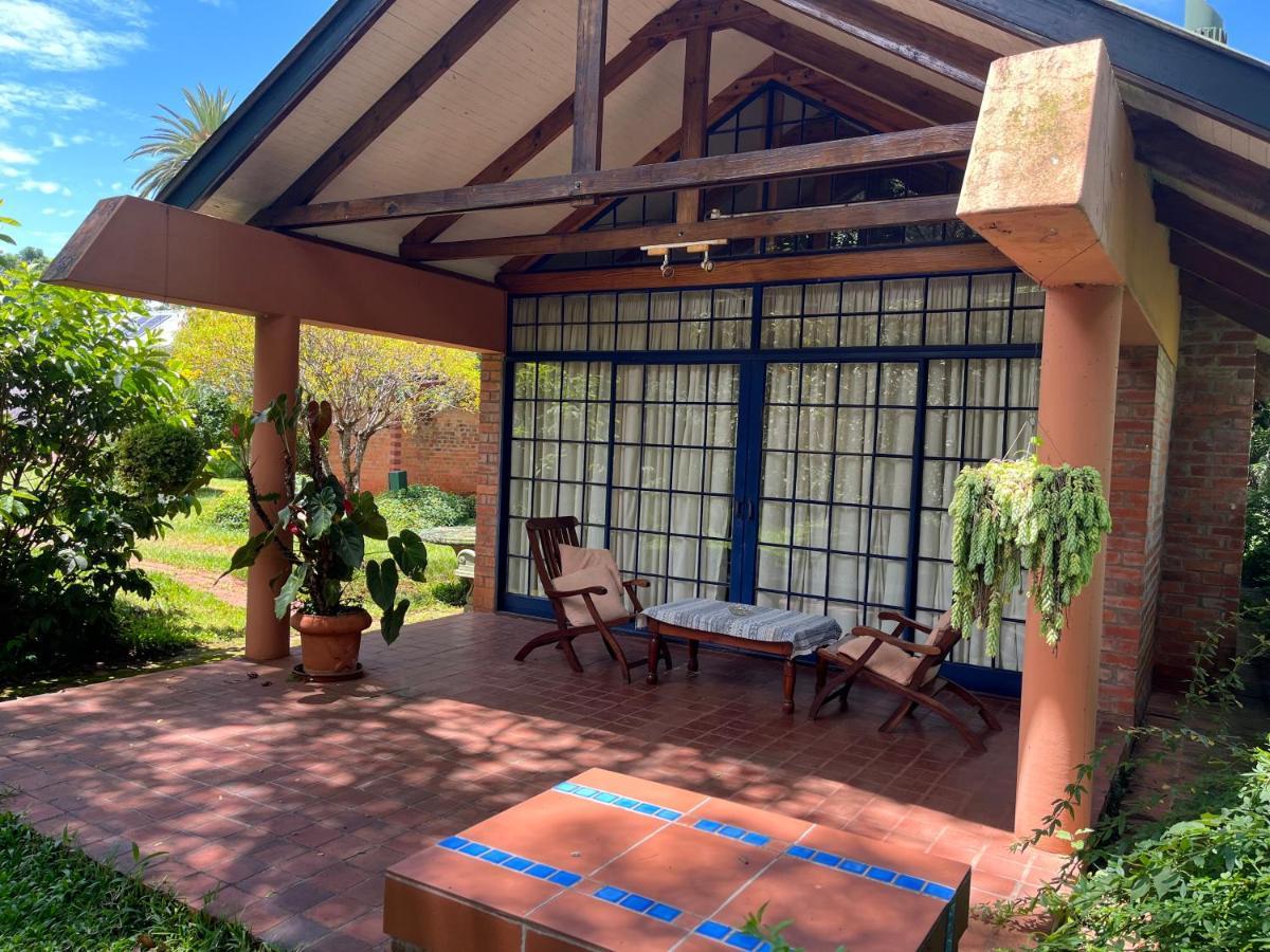 Weaver Cottages 哈拉雷 外观 照片